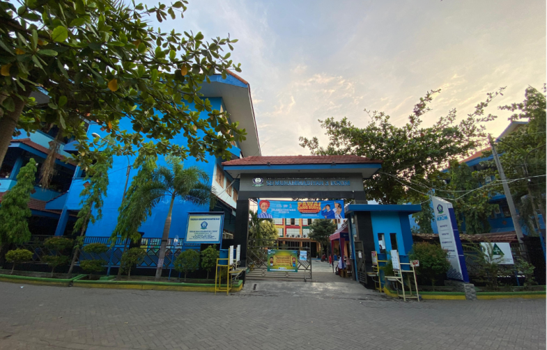 Blue Gradient Modern Simple Website UI Prototype